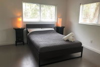 Design District big 2brn/2bth big yard  parking Hotels Find