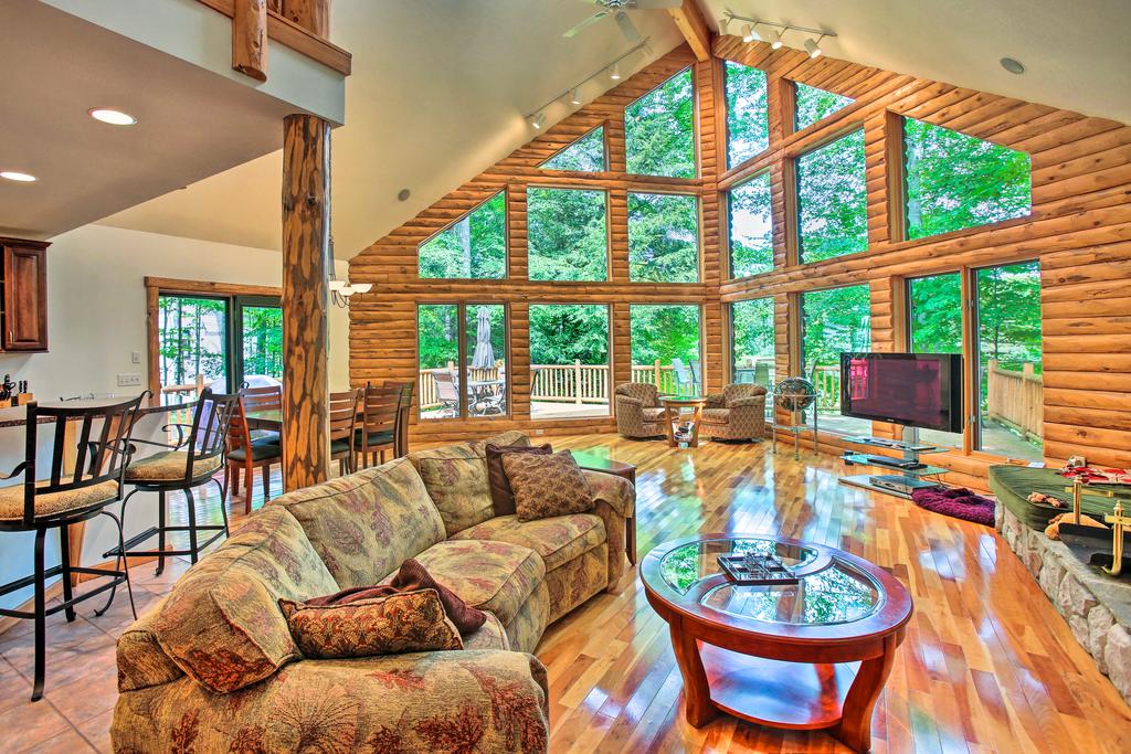 Golf Course Bellaire Home With Hot Tub & BBQ! - thumb 0