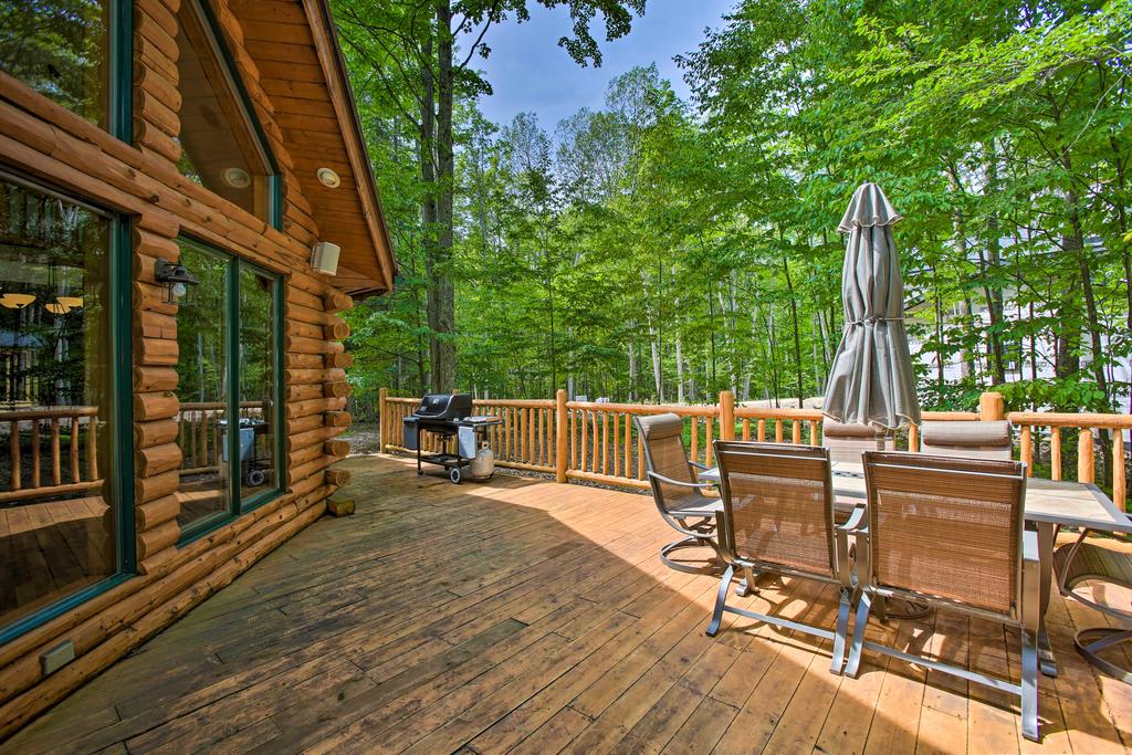 Golf Course Bellaire Home With Hot Tub & BBQ! - thumb 2