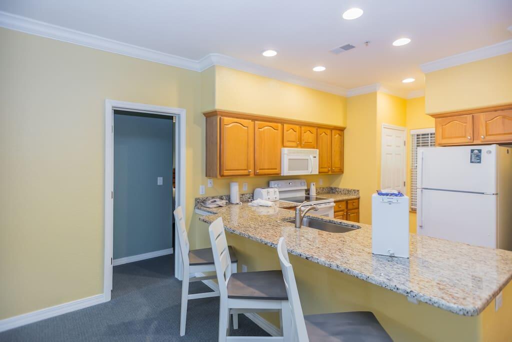 Gorgeous Branson Suite 2BR Standard - thumb 1