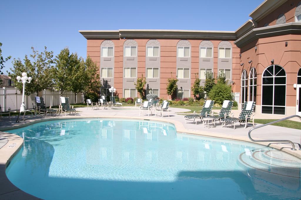 Hampton Inn & Suites Salt Lake City Airport - thumb 3