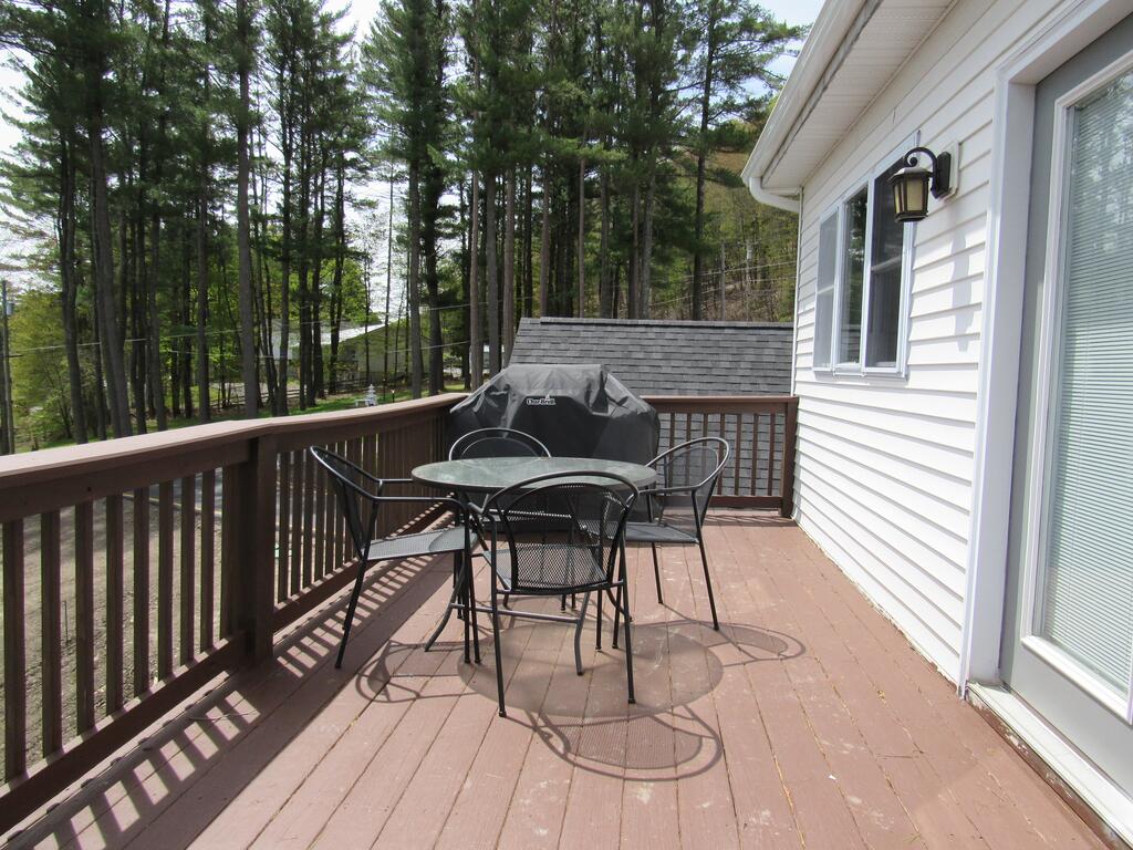 Lake 'N Pines Motel - thumb 3