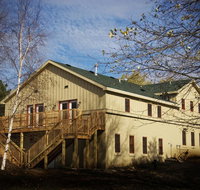 Lake Orchard Farm Retreat - Hotels Find