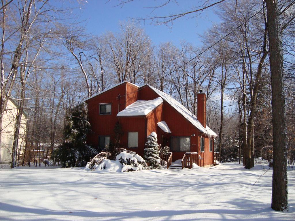 Mountain Home Near Camelback Skiing, Tubing Kalahari Waterpark, Casino Centrally Located In Pocono Mt - thumb 2