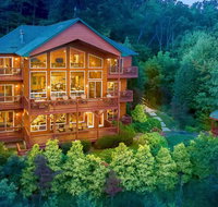 Mountain-View Estate On 1.61 Acres - Sleeps 25 Villa - Hotels Find