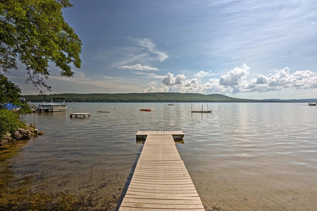 NEW! 'Blue Inn' Home On Little Glen Lake Beach - thumb 0