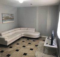 NoHo Vacation Home 3 Bed 2 Bath with Parking North Hollywood LA - Hotels Find
