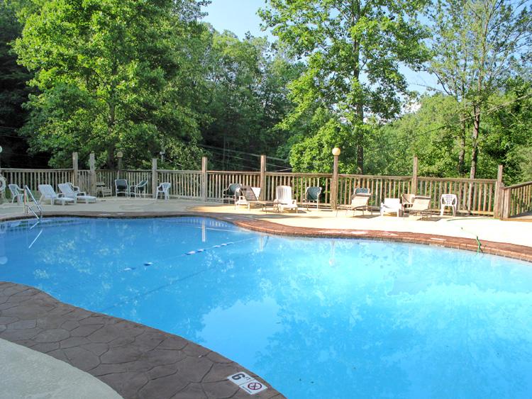 Puppies Hollow, 2 Bedrooms, Pets, WiFi, Pool Access, Fireplace, Sleeps 4 - thumb 1