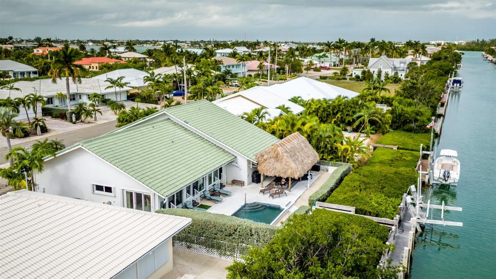 Reel Em In 3bed/2bath With Poo, Dock And Cabana Club Privileges - thumb 2