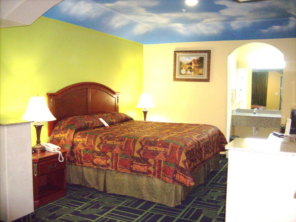 Regency Inn Porter - thumb 2