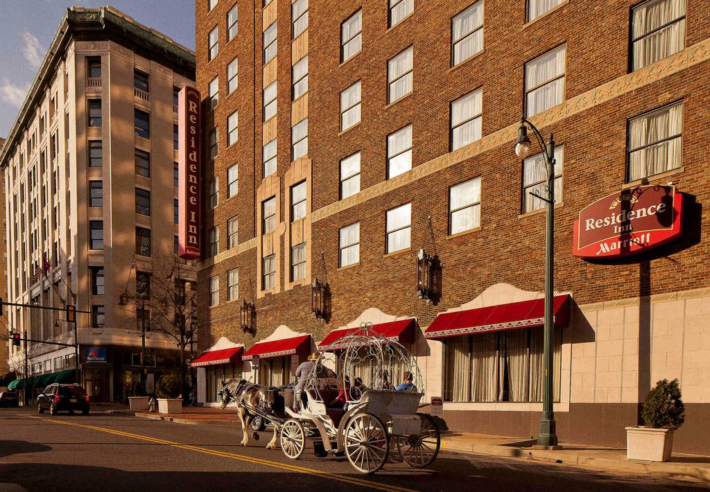 Residence Inn Memphis Downtown - thumb 0