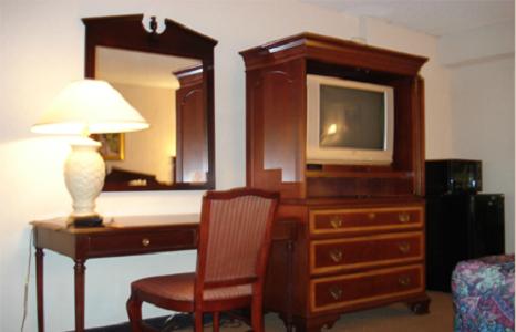 Rodeway Inn - thumb 1