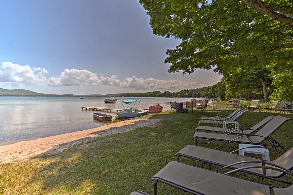 Serene Lakefront Apartment And Suite With Private Dock - thumb 0