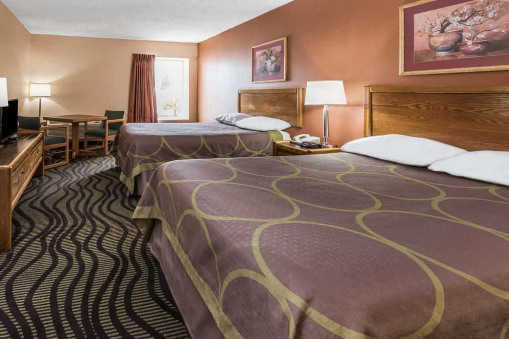 Super 8 By Wyndham Batavia Darien Lake Theme Park - thumb 3
