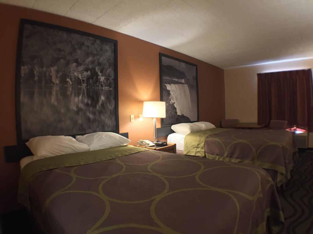 Super 8 By Wyndham Batavia Darien Lake Theme Park - thumb 2
