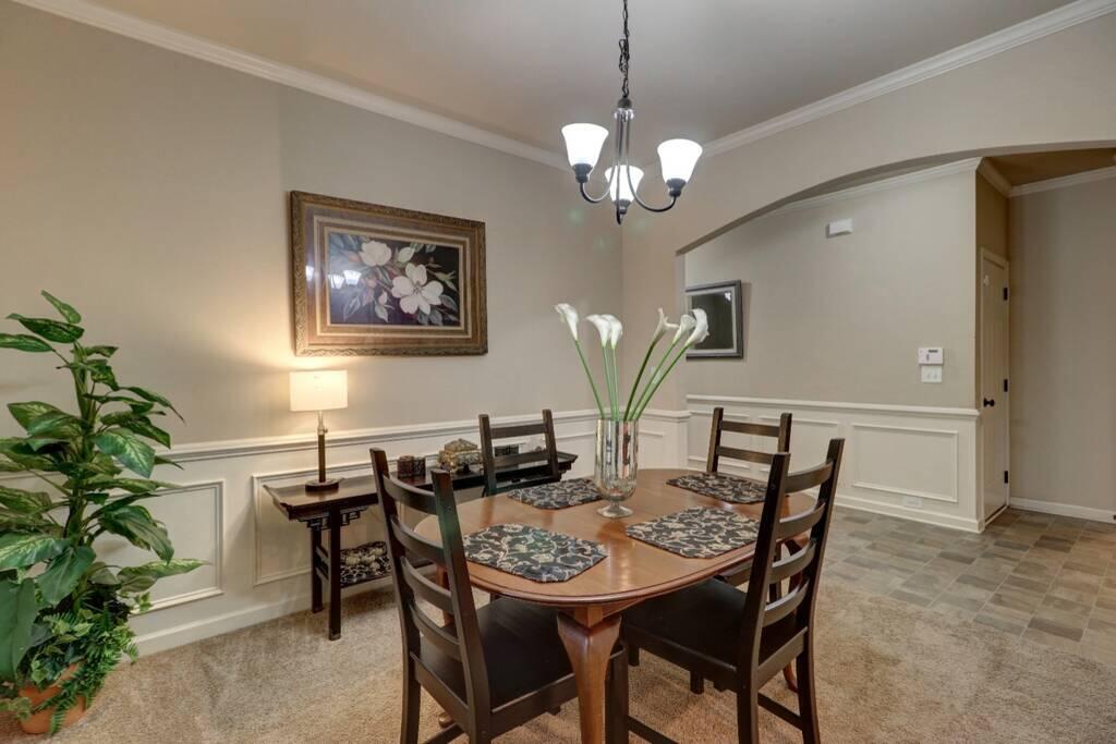 Upscale Entire Home Extra Convenient To City Bh - thumb 2