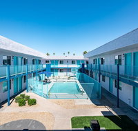 WanderJaunt - Camelback East Apts - Hotels Find