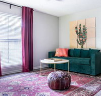 WanderJaunt - Cozy Apts in East Austin - Hotels Find