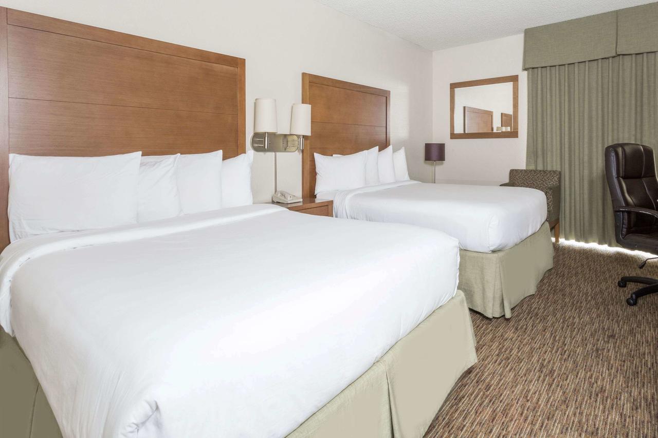 Days Hotel By Wyndham Peoria Glendale Area - thumb 0