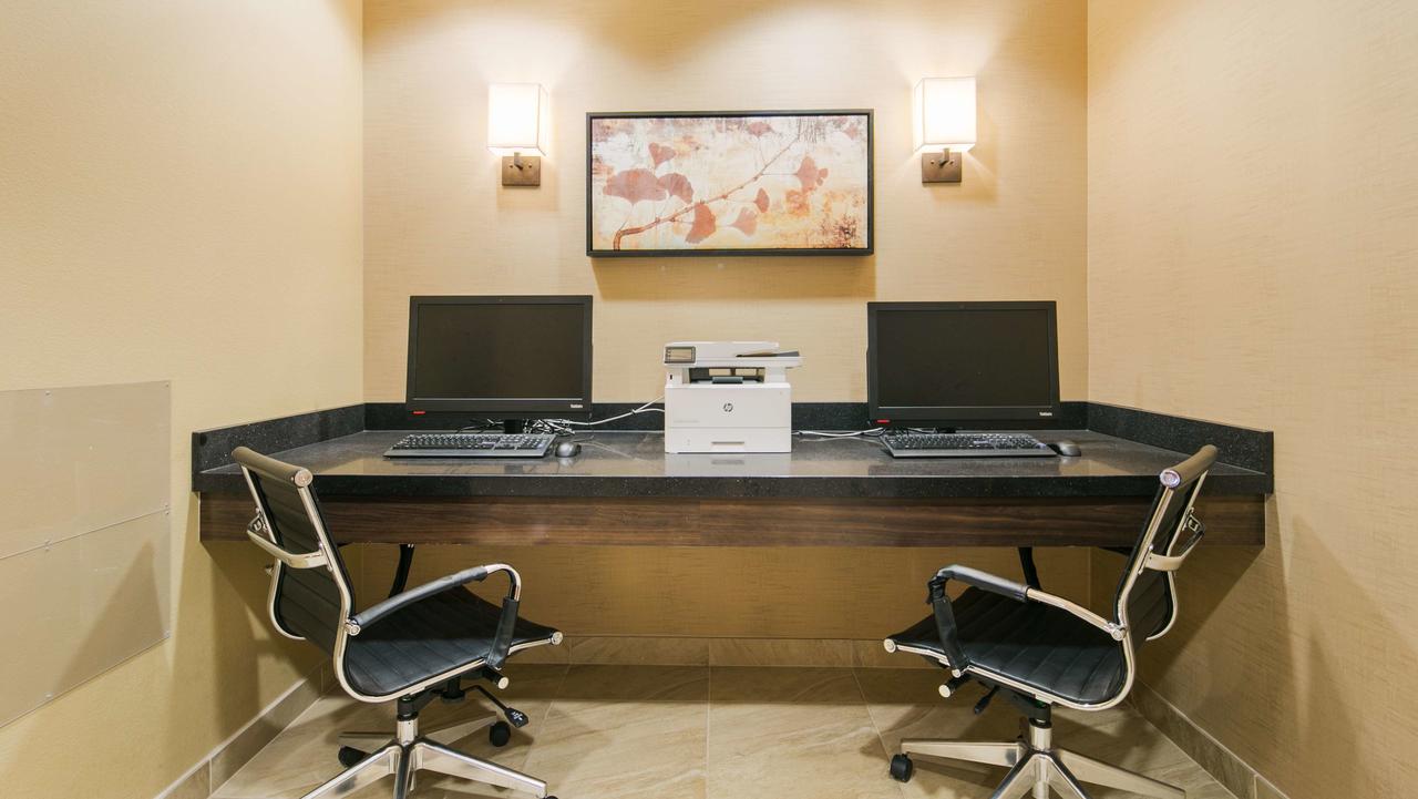 Best Western Plus Chandler Hotel & Suites - thumb 29