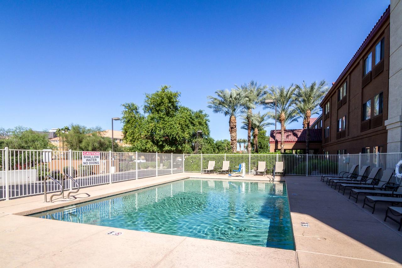 Red Roof Inn PLUS+ Tempe - Phoenix Airport - thumb 3