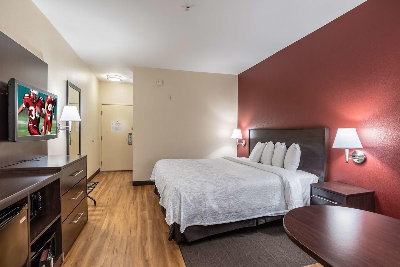 Red Roof Inn PLUS+ Tempe - Phoenix Airport - thumb 24