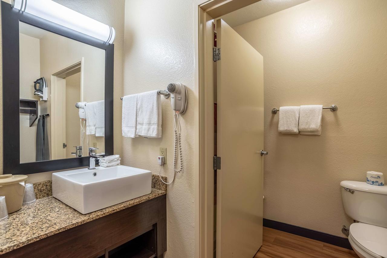 Red Roof Inn PLUS+ Tempe - Phoenix Airport - thumb 35