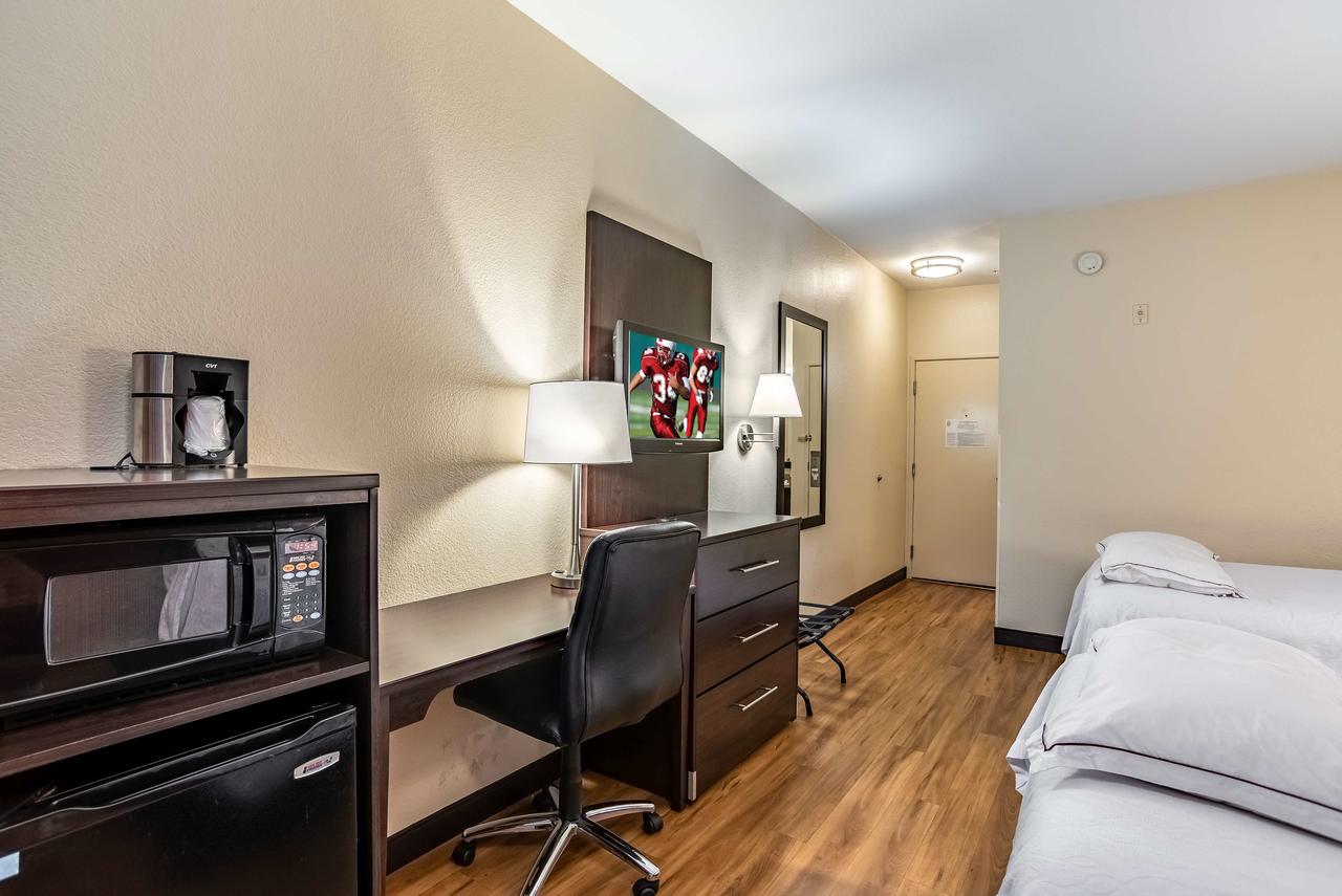 Red Roof Inn PLUS+ Tempe - Phoenix Airport - thumb 17