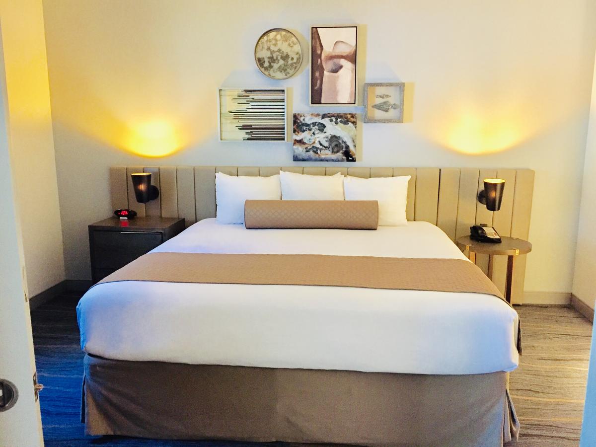 Windmill Suites Surprise, An Ascend Hotel Collection Member - thumb 1