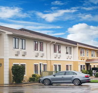 Super 8 by Wyndham Jonesboro - Hotels Find