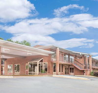 Days Inn by Wyndham Benton - Hotels Find
