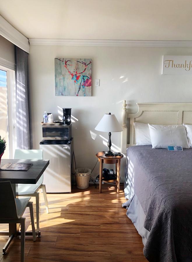 Seaside Laguna Inn & Suites - thumb 8