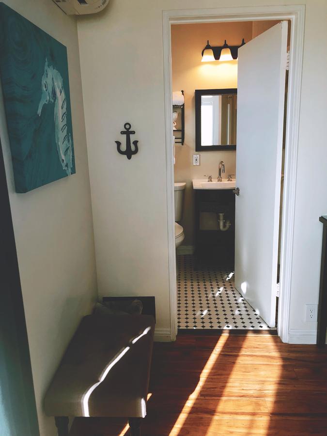 Seaside Laguna Inn & Suites - thumb 9