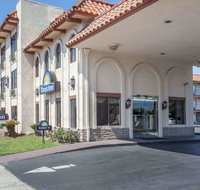 Days Inn by Wyndham Anaheim Near the Park - Hotels Find