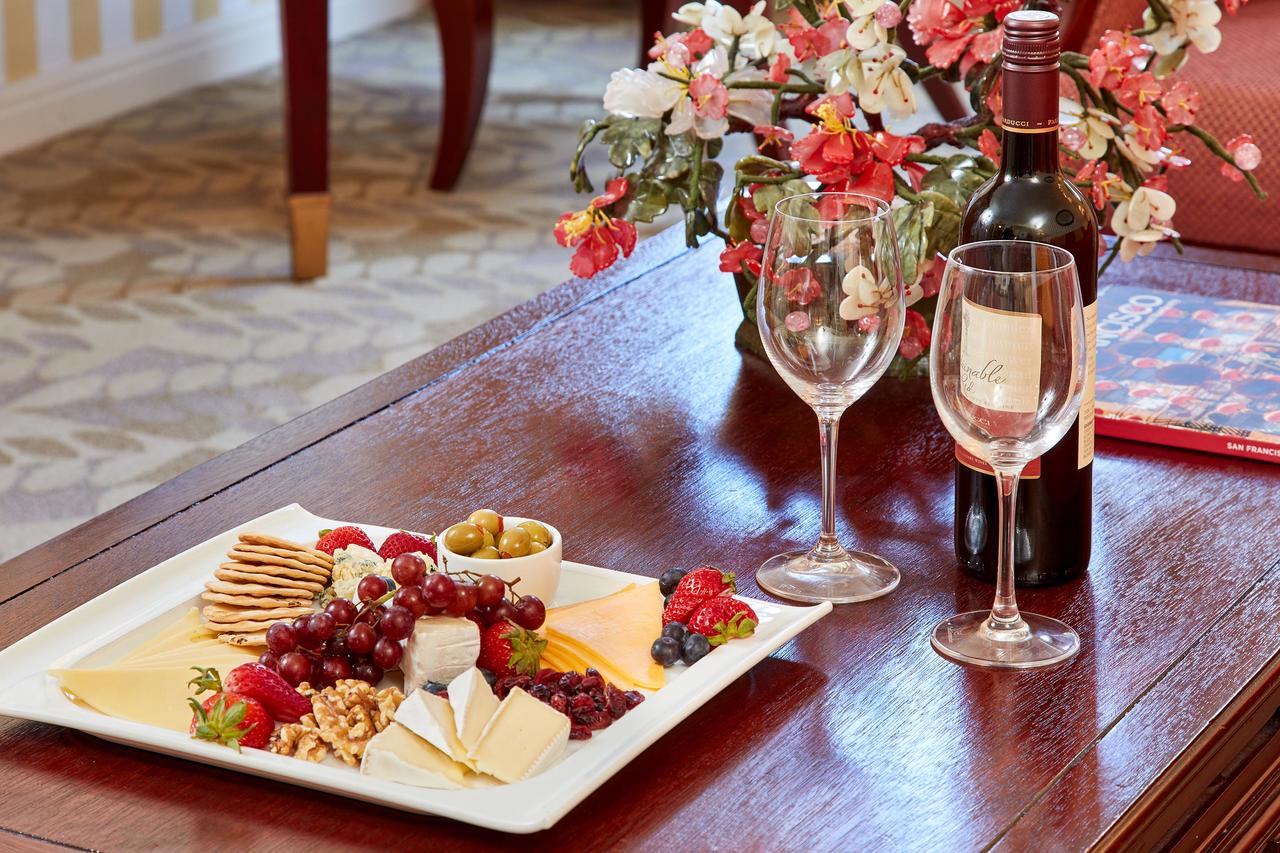 Orchard Hotel - thumb 10