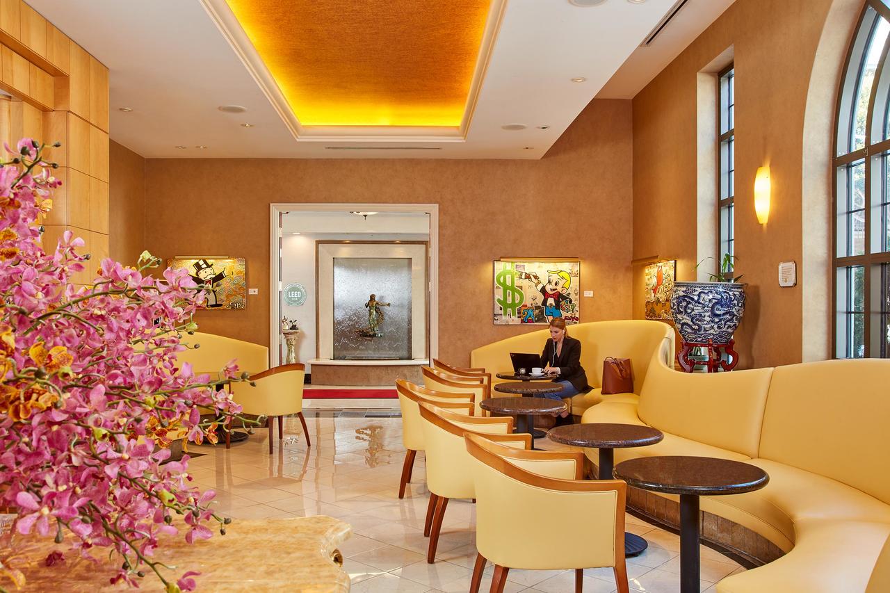 Orchard Hotel - thumb 6