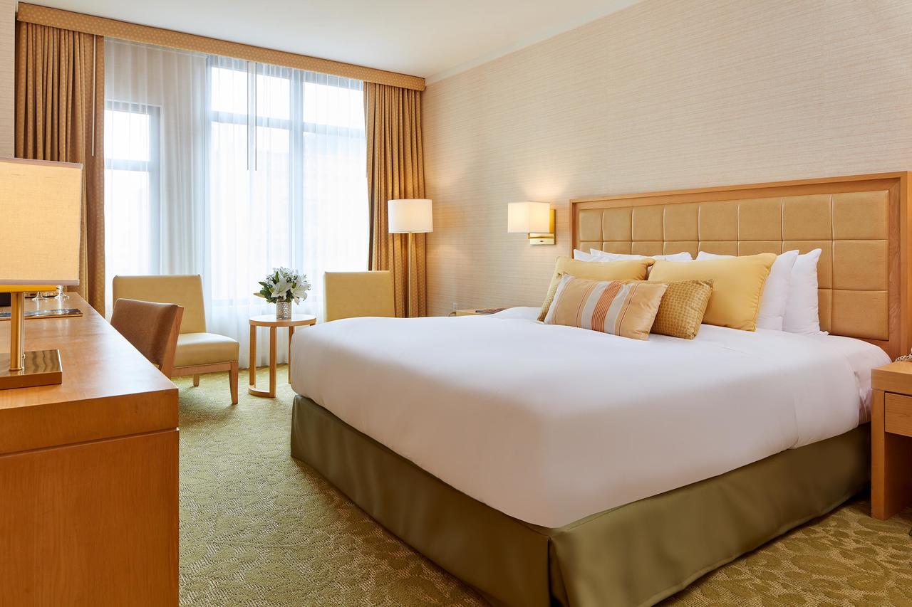 Orchard Garden Hotel - thumb 14
