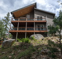 Falcons Nest Upstairs - 3BR/3BA Home - Hotels Find