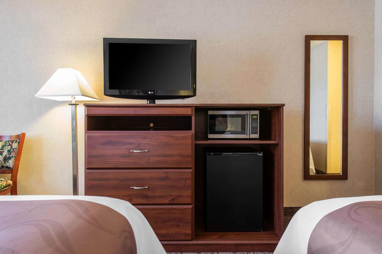 Quality Inn Burlington - thumb 4