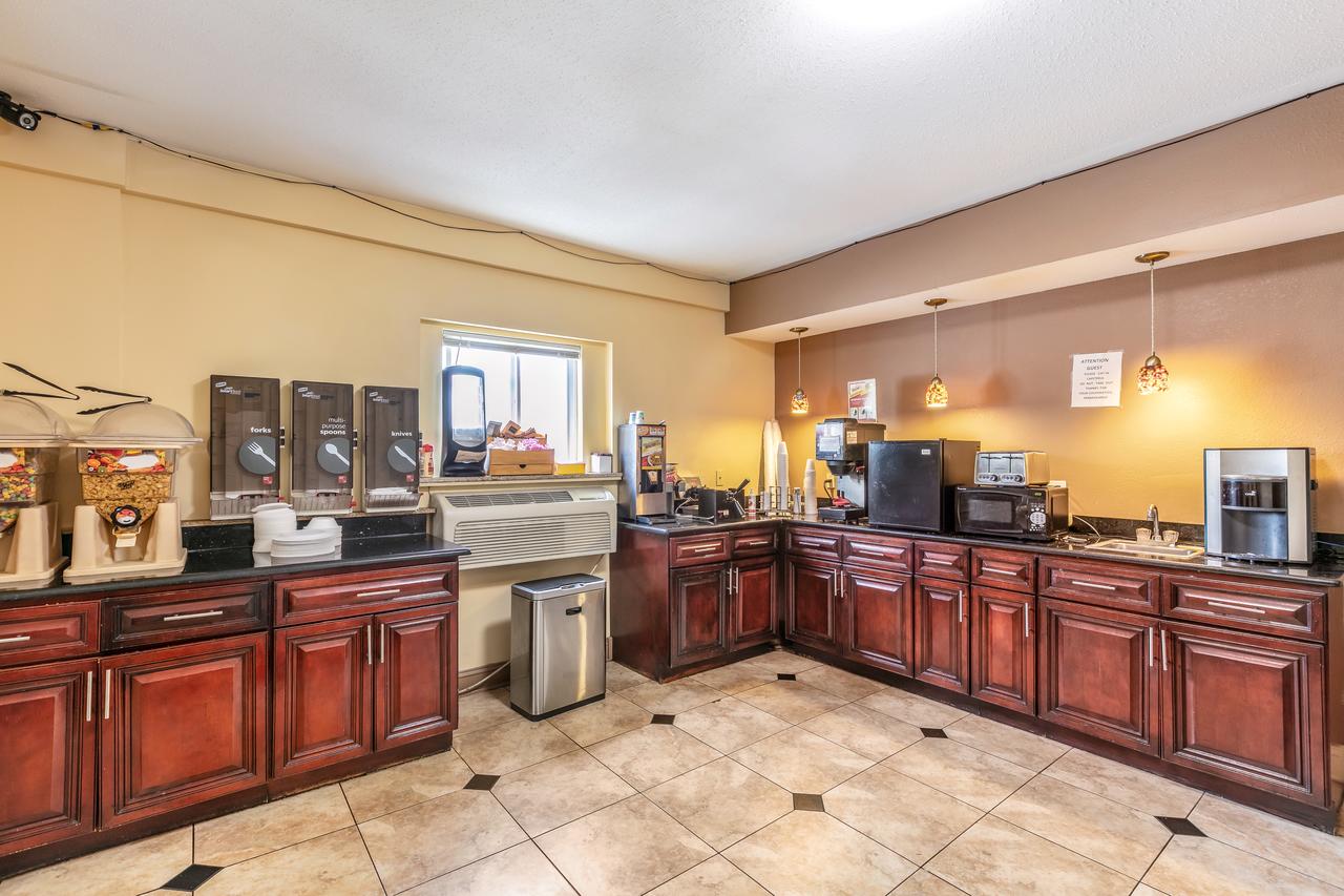 Red Carpet Inn - Stamford - thumb 12