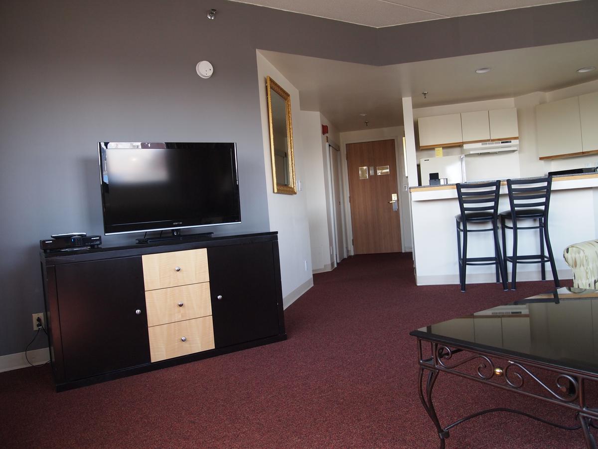 Stamford Suites - thumb 2