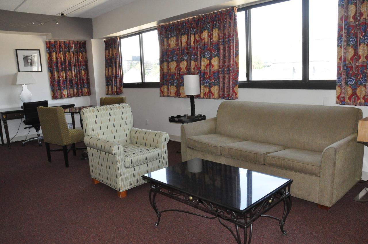 Stamford Suites - thumb 6