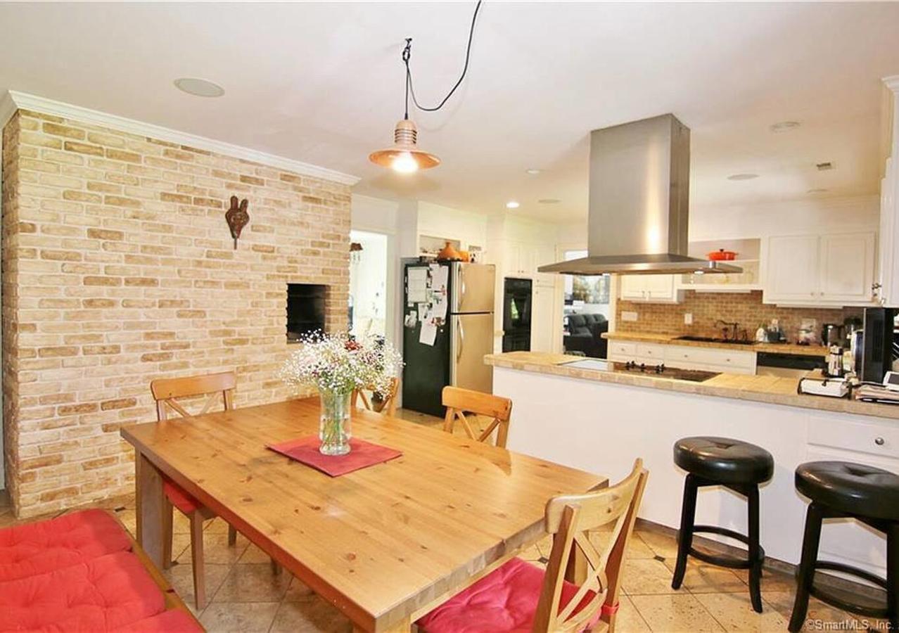 Come AND Relax Away But Close To NYC! - thumb 6