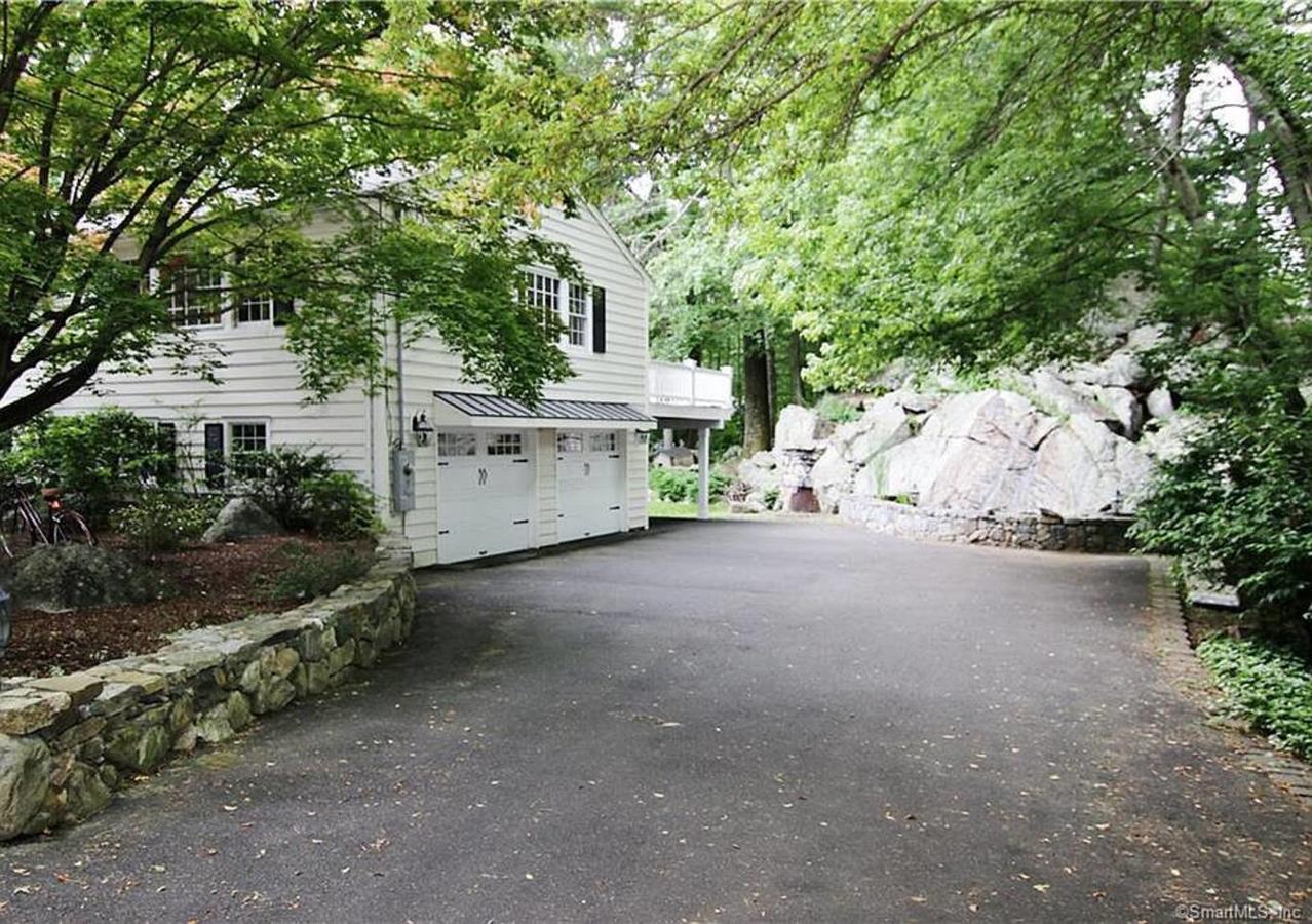 Come AND Relax Away But Close To NYC! - thumb 23