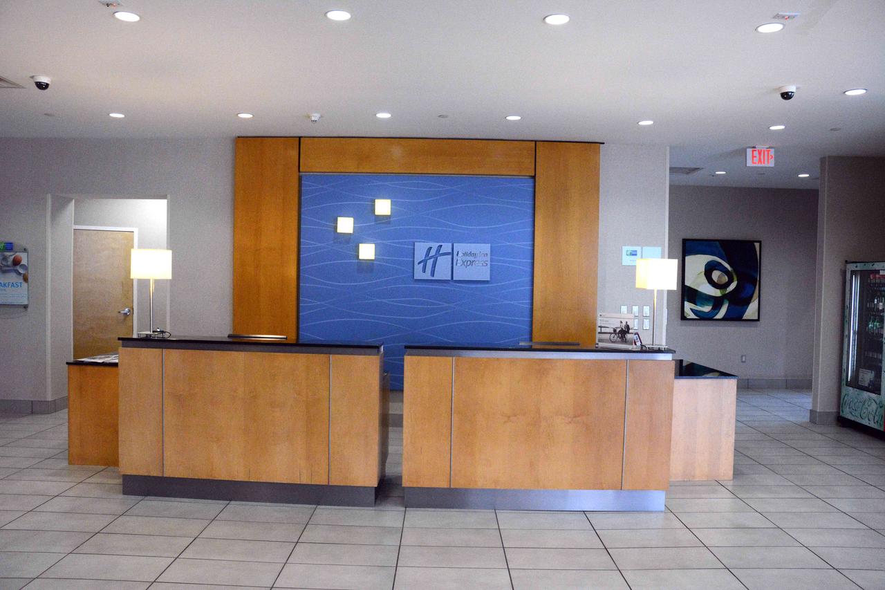 Holiday Inn Express Stamford - thumb 18