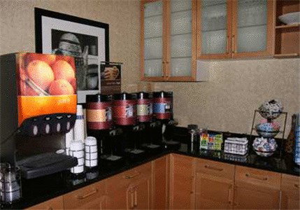 Hampton Inn & Suites Stamford - thumb 16