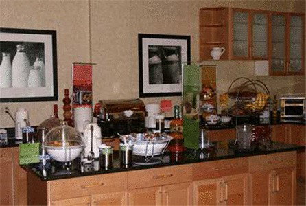 Hampton Inn & Suites Stamford - thumb 15