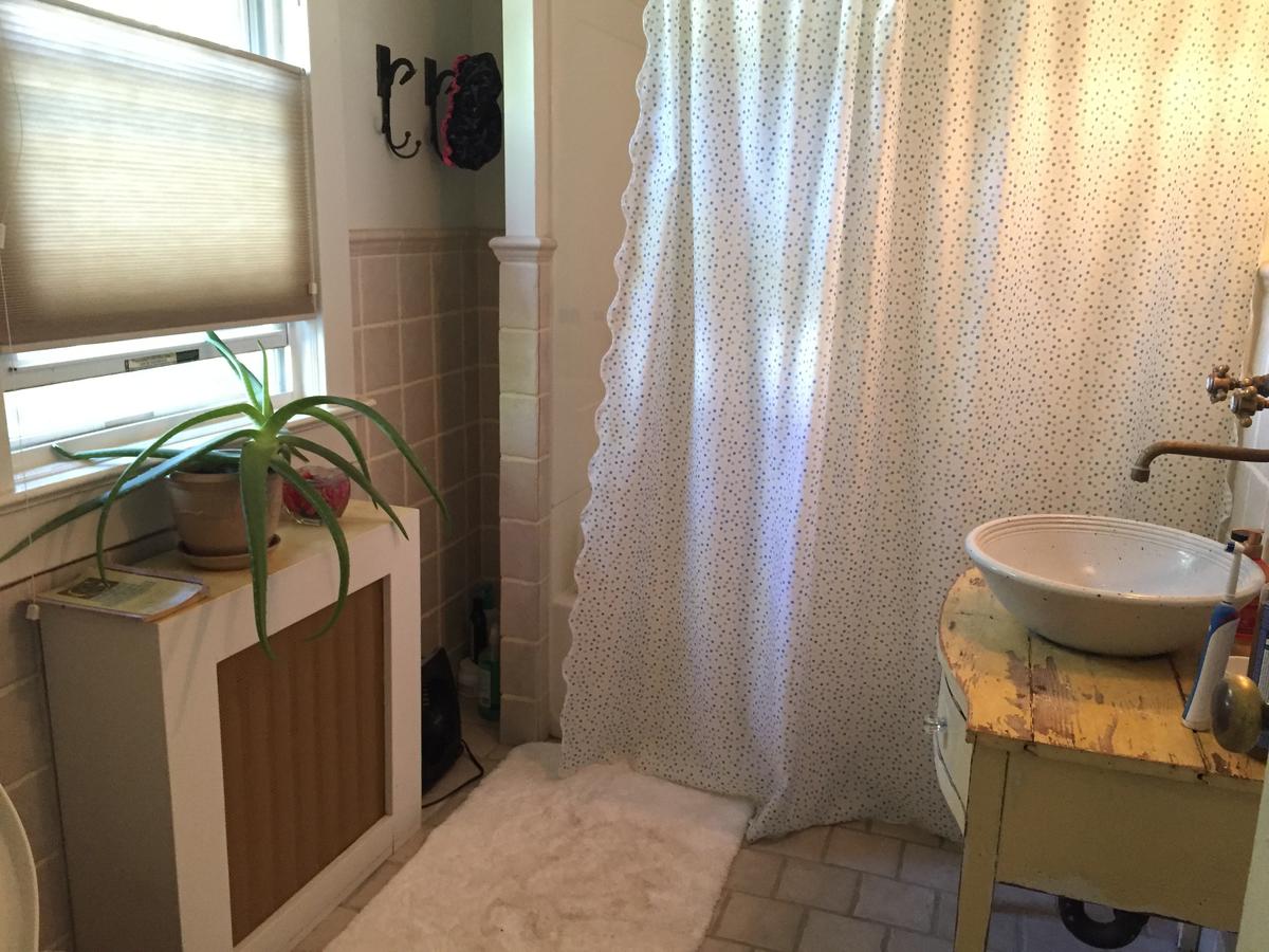 Charm, Comfort, And Coffee - thumb 12