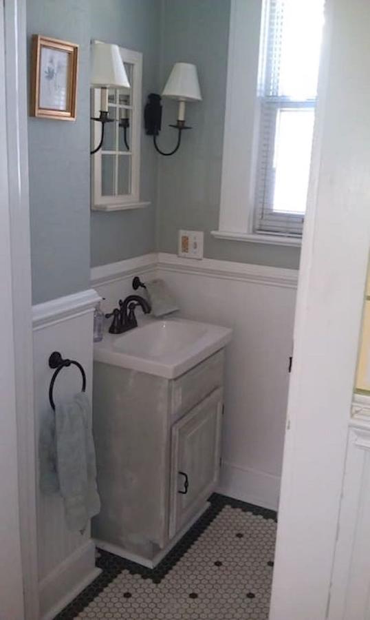 Charm, Comfort, And Coffee - thumb 21