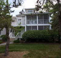 53023 Lakeshore Drive - Hotels Find